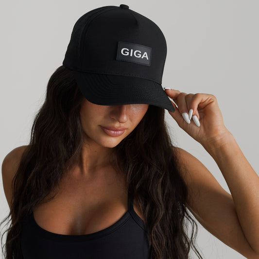GIGA HAT