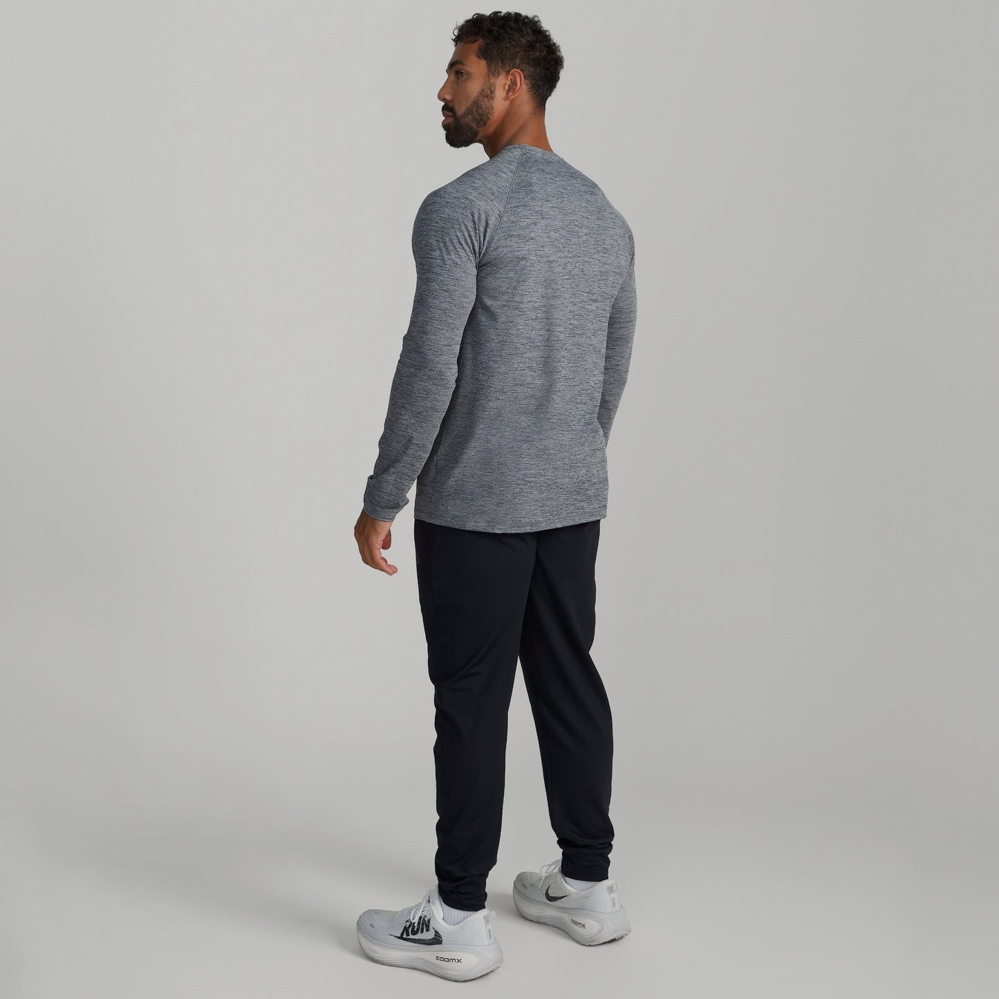 ESSENTIAL LONG SLEEVE