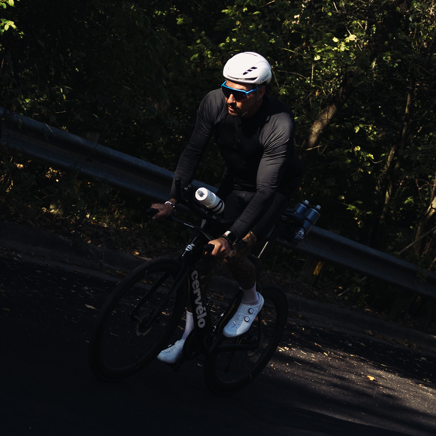 ESSENTIAL LONG SLEEVE