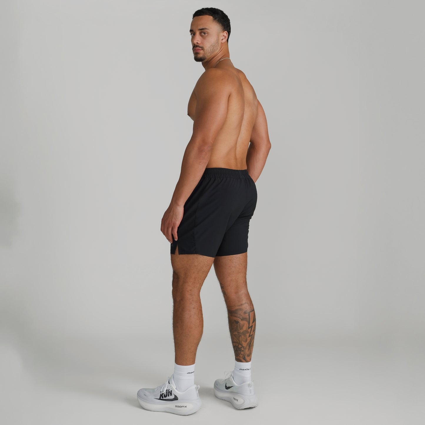 TRAIN SHORTS 5”
