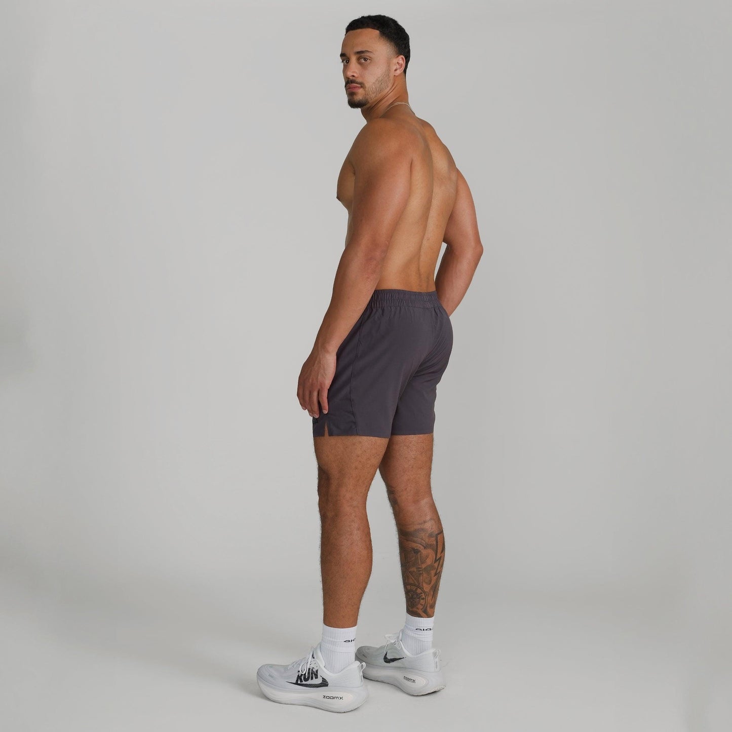 TRAIN SHORTS 5”