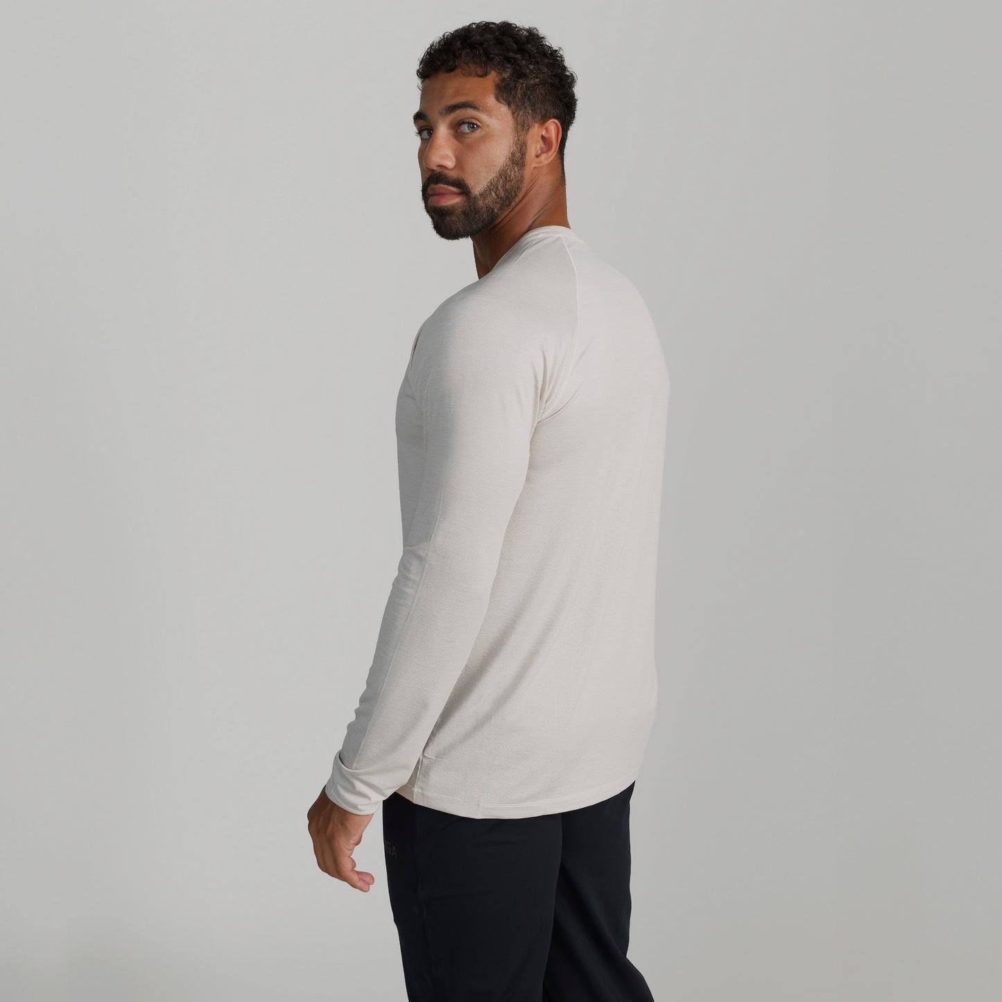 ESSENTIAL LONG SLEEVE