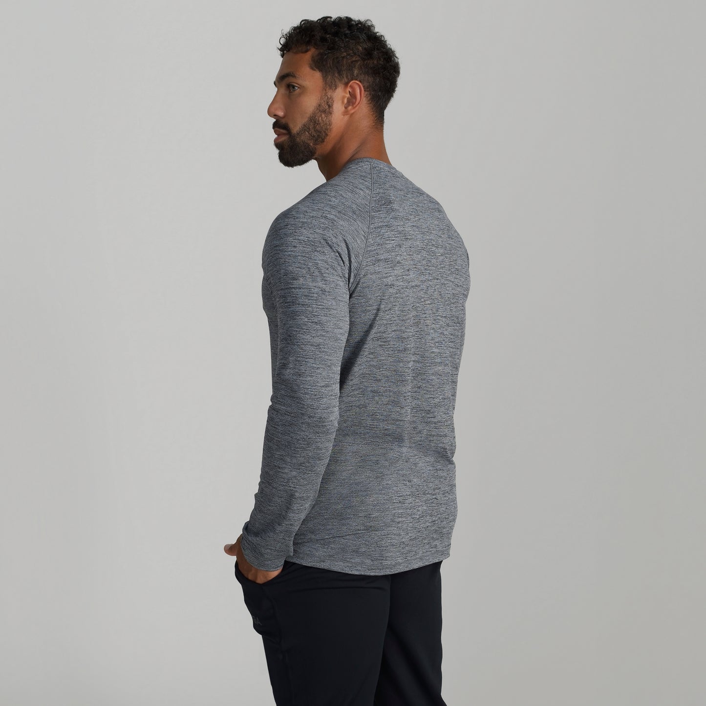 ESSENTIAL LONG SLEEVE
