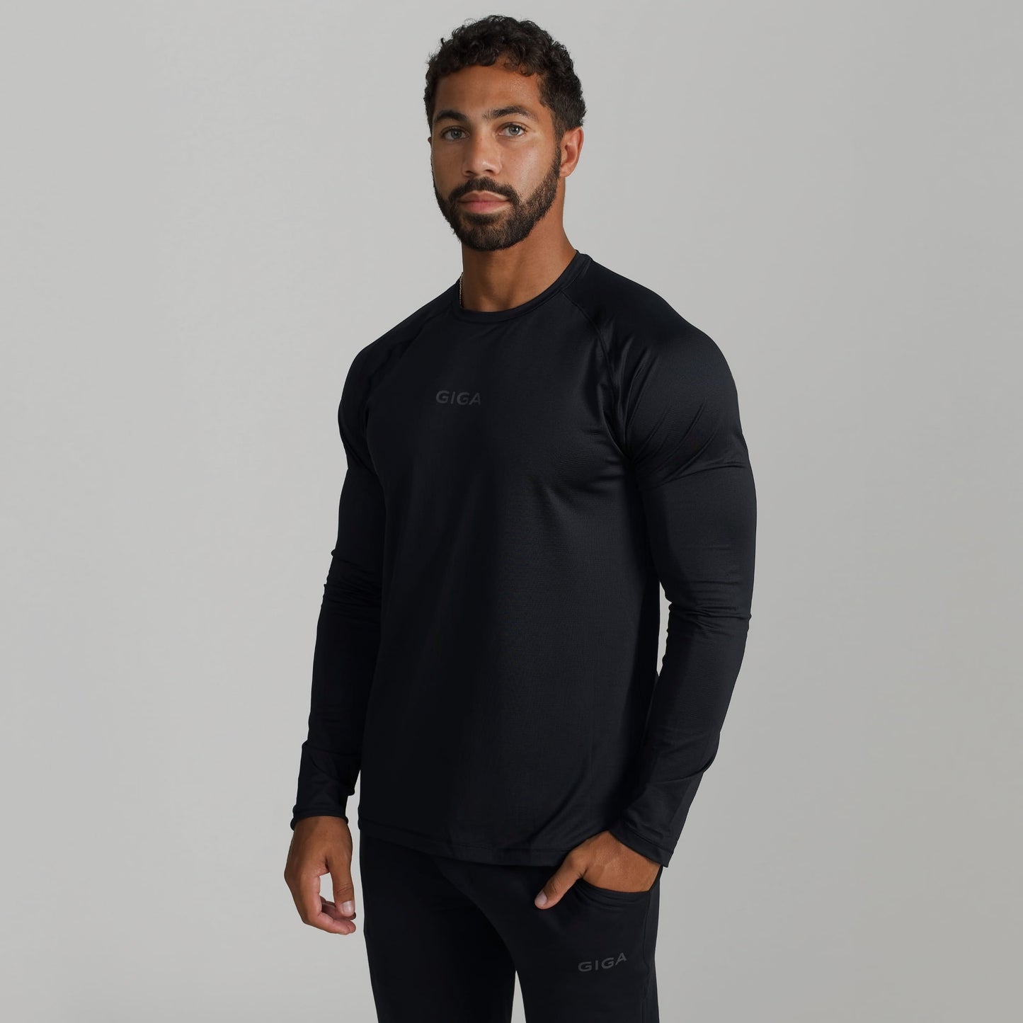 ESSENTIAL LONG SLEEVE
