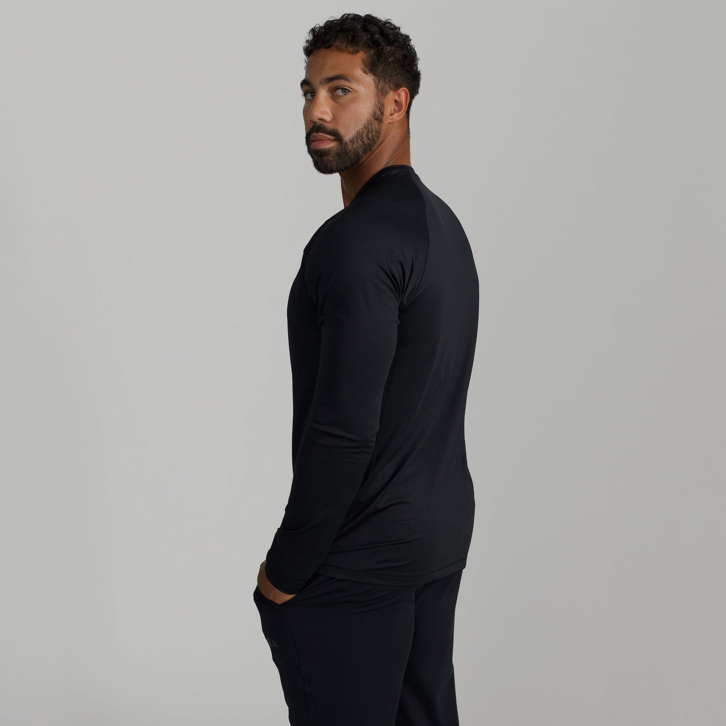 ESSENTIAL LONG SLEEVE
