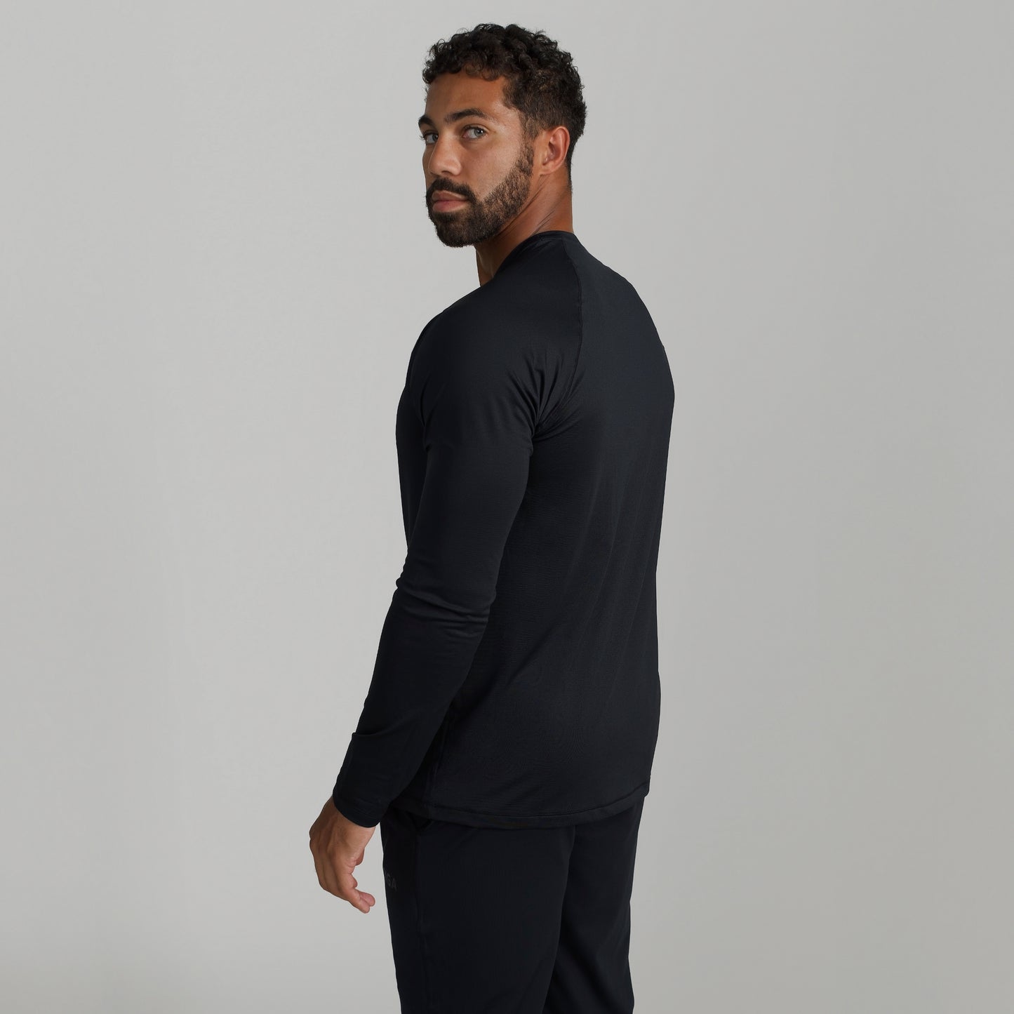 ESSENTIAL LONG SLEEVE